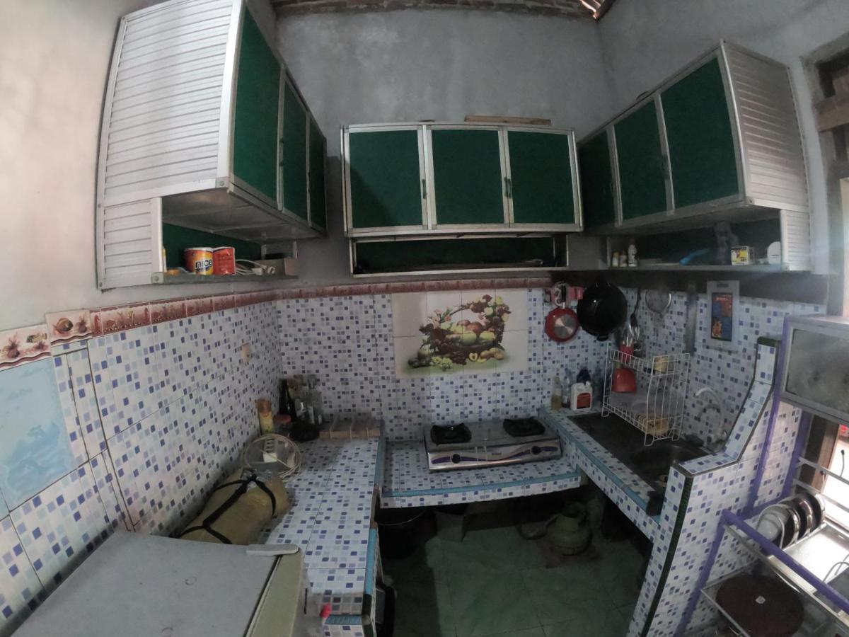 Owl Hostel Karimunjawa Ngoại thất bức ảnh