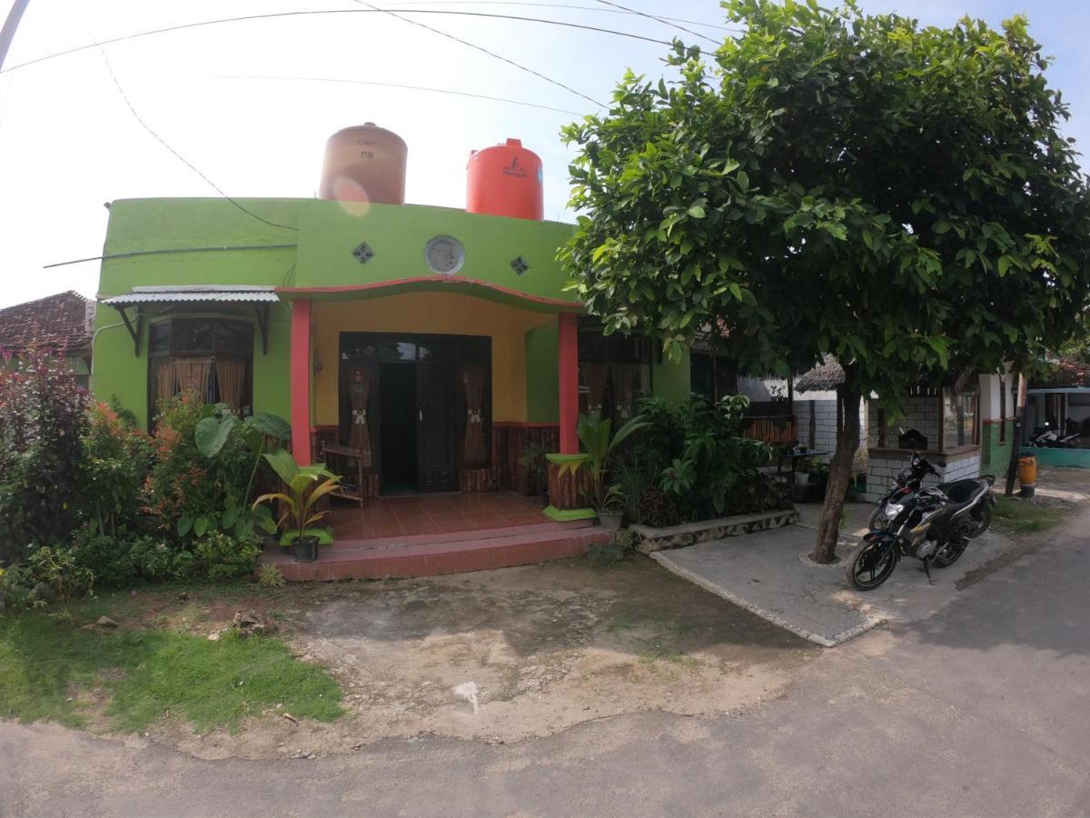 Owl Hostel Karimunjawa Ngoại thất bức ảnh