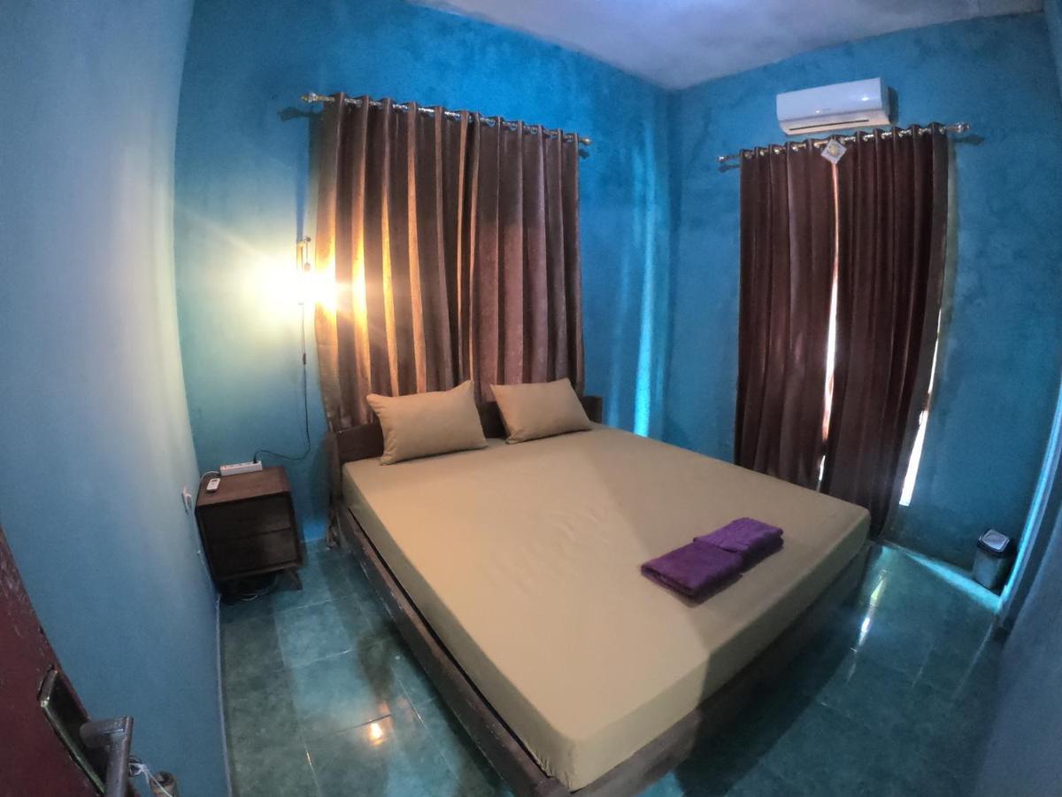 Owl Hostel Karimunjawa Ngoại thất bức ảnh