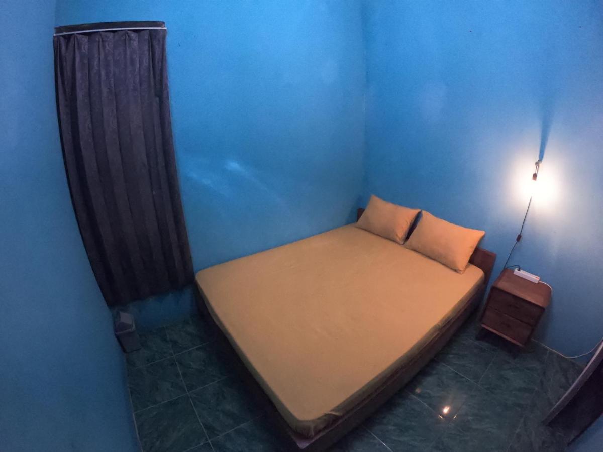 Owl Hostel Karimunjawa Ngoại thất bức ảnh