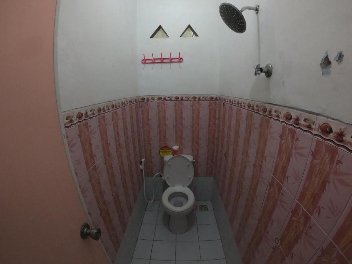 Owl Hostel Karimunjawa Ngoại thất bức ảnh