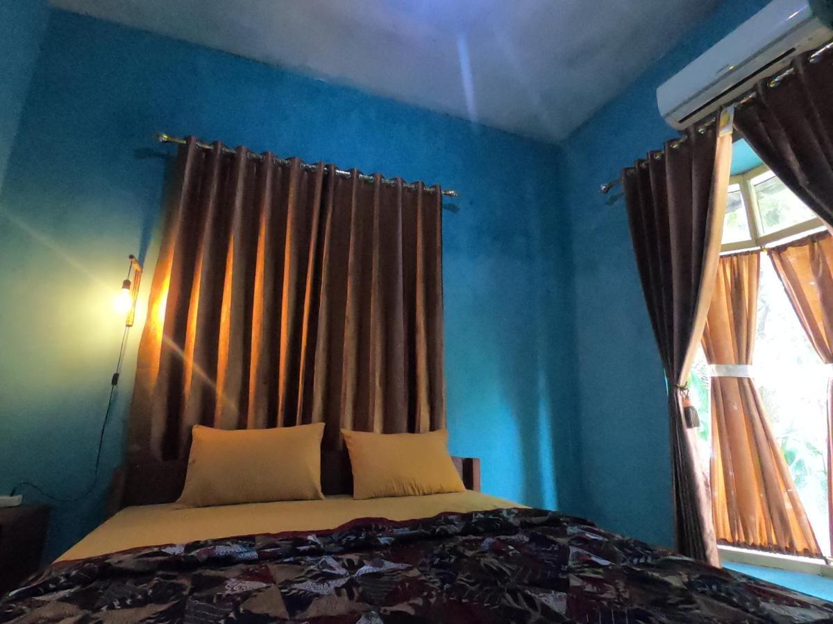 Owl Hostel Karimunjawa Ngoại thất bức ảnh