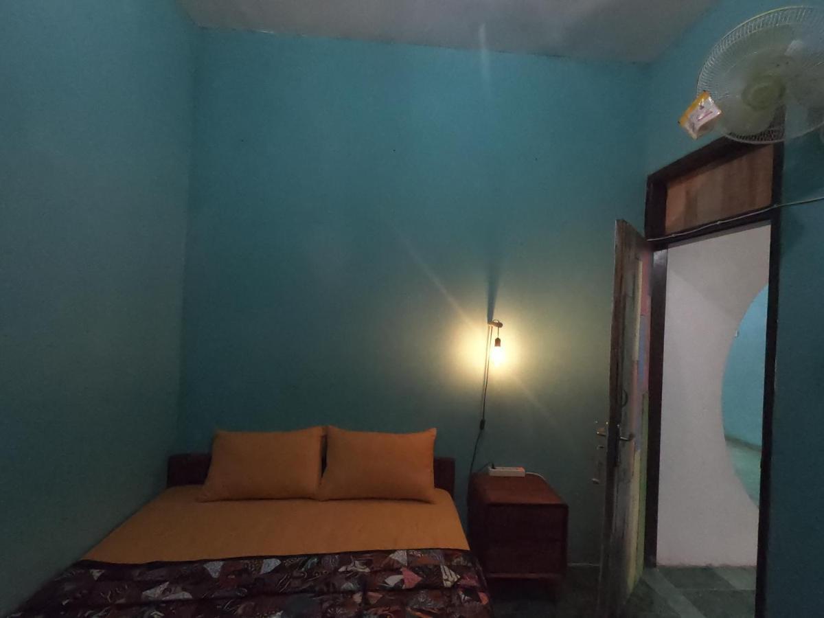Owl Hostel Karimunjawa Ngoại thất bức ảnh