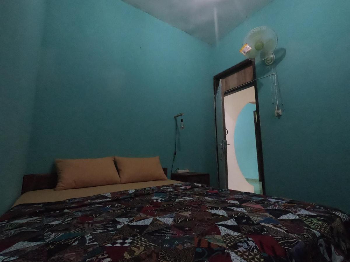 Owl Hostel Karimunjawa Ngoại thất bức ảnh