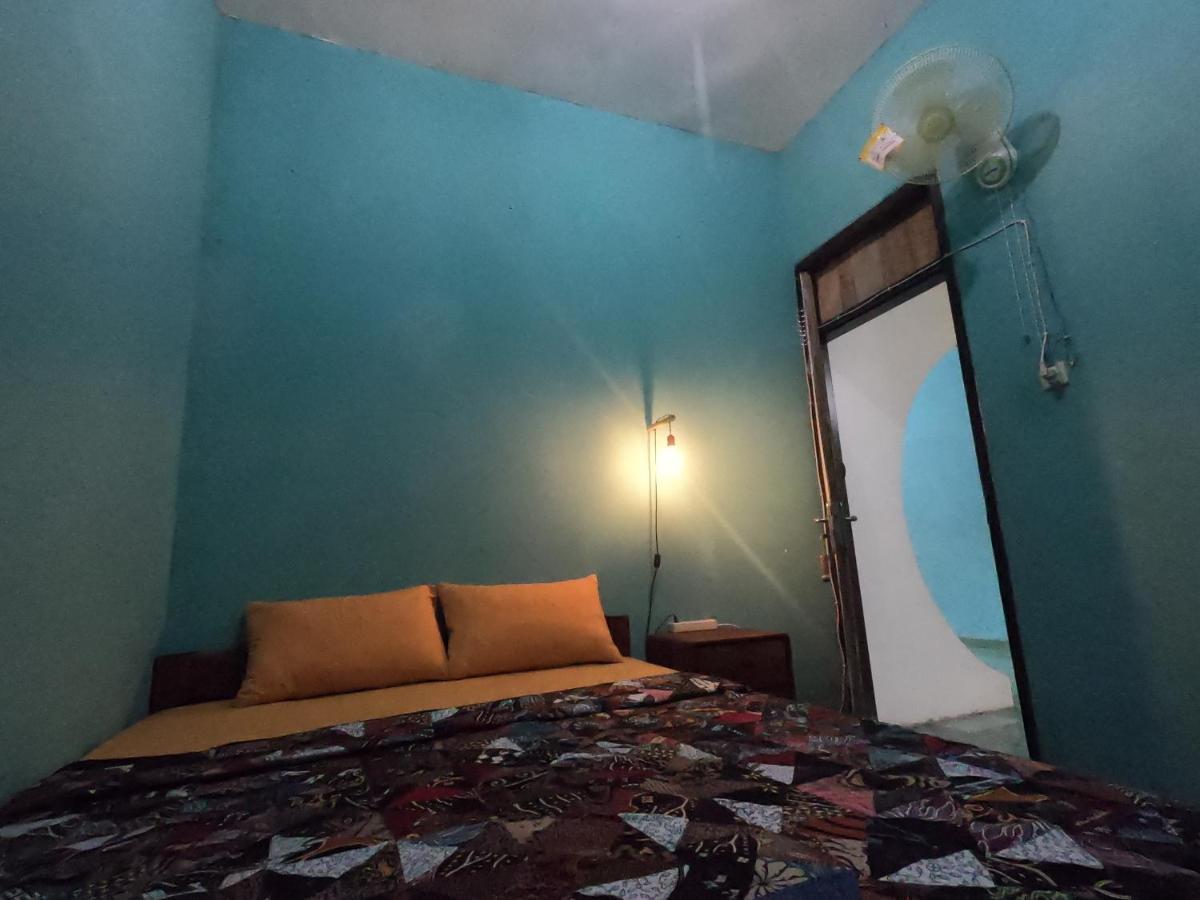 Owl Hostel Karimunjawa Ngoại thất bức ảnh