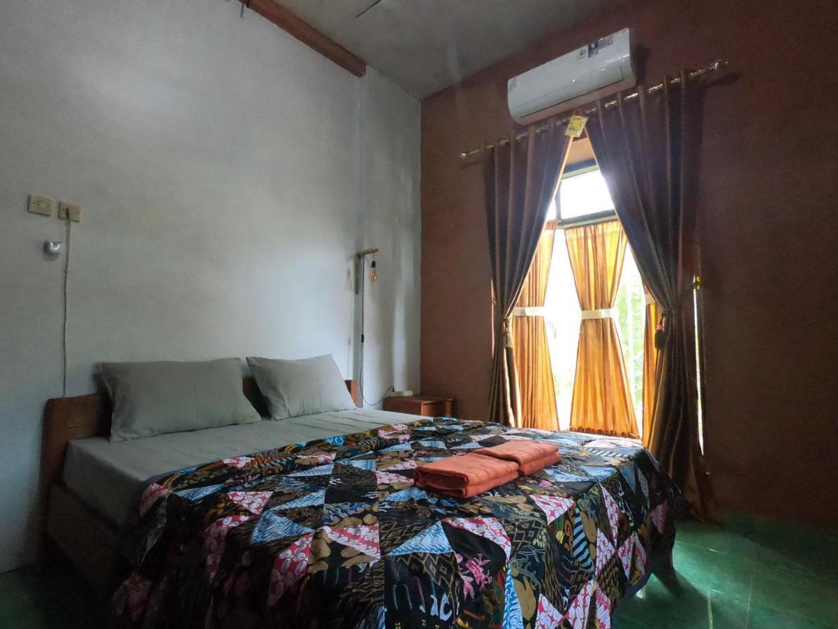 Owl Hostel Karimunjawa Ngoại thất bức ảnh