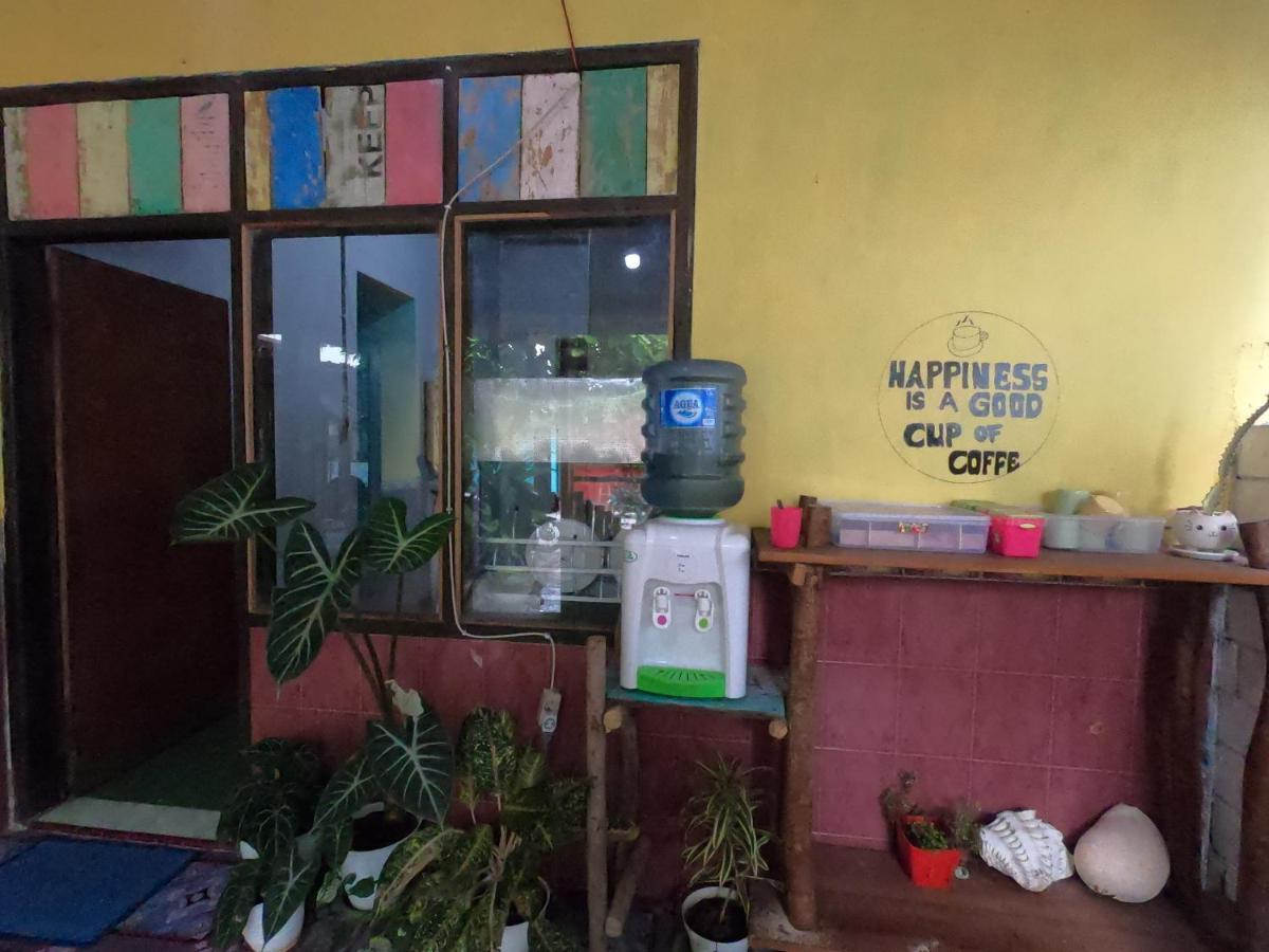 Owl Hostel Karimunjawa Ngoại thất bức ảnh