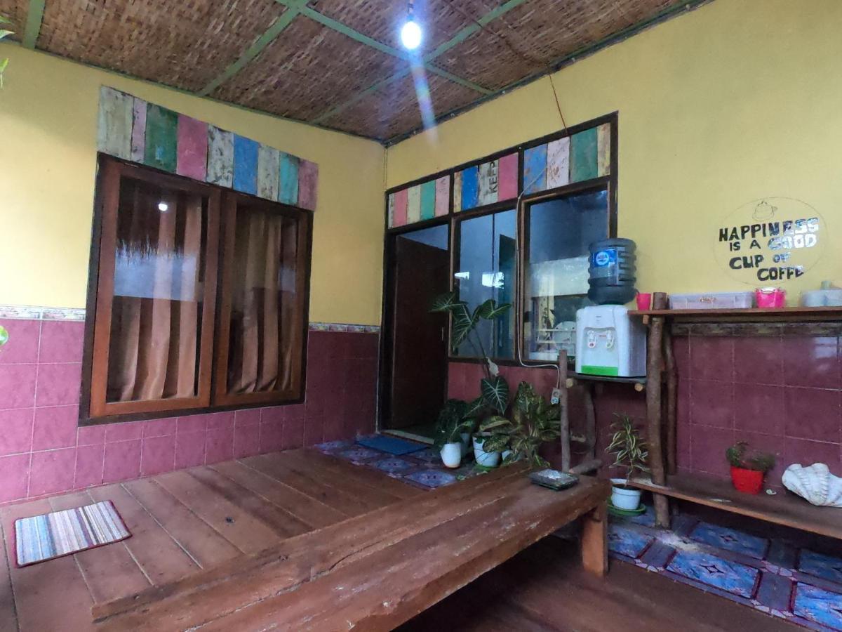 Owl Hostel Karimunjawa Ngoại thất bức ảnh