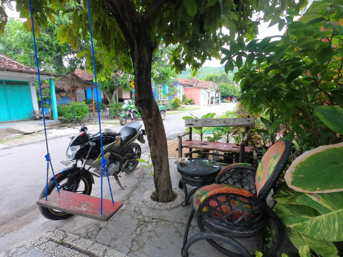 Owl Hostel Karimunjawa Ngoại thất bức ảnh