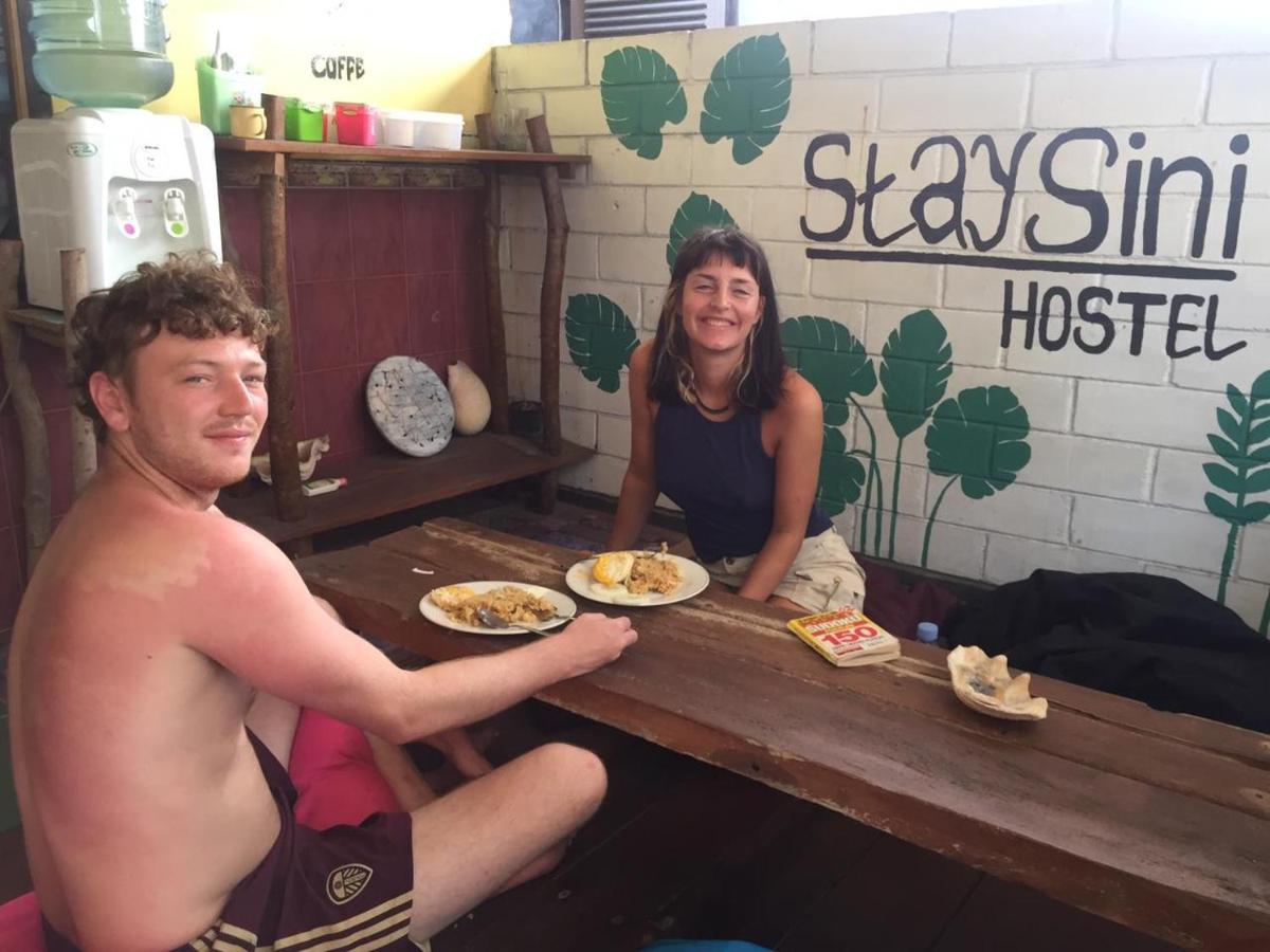 Owl Hostel Karimunjawa Ngoại thất bức ảnh